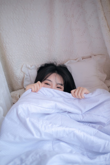 大龟慢慢挺进张娟征的休